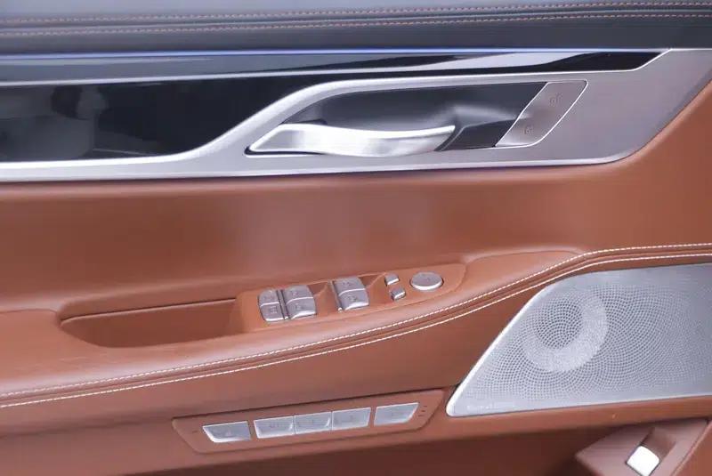 2018 BMW 7 Series M760Li xDrive Premium Luxury Edition — миниатюра 18