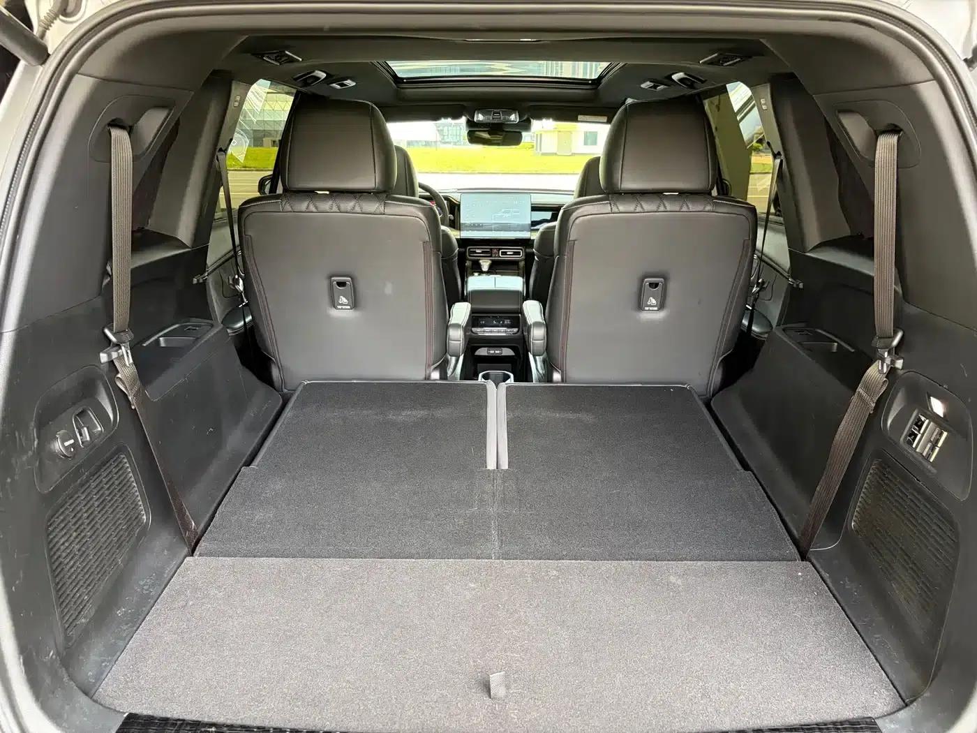Trumpchi GS8 2022 Hybrid Series 2.0TM 2WD Premium Edition (Six Seats) — миниатюра 12