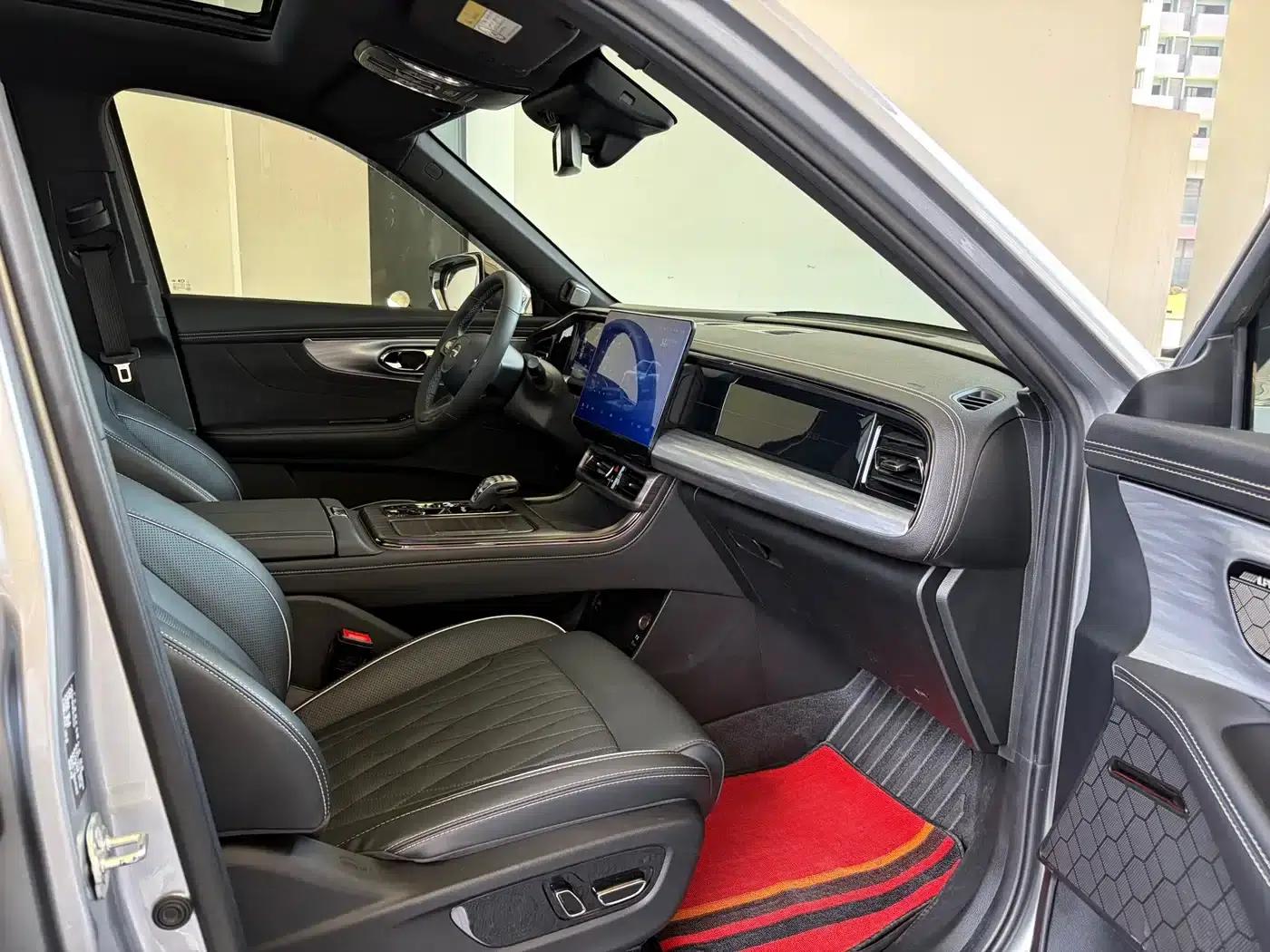 Trumpchi GS8 2022 Hybrid Series 2.0TM 2WD Premium Edition (Six Seats) — миниатюра 15