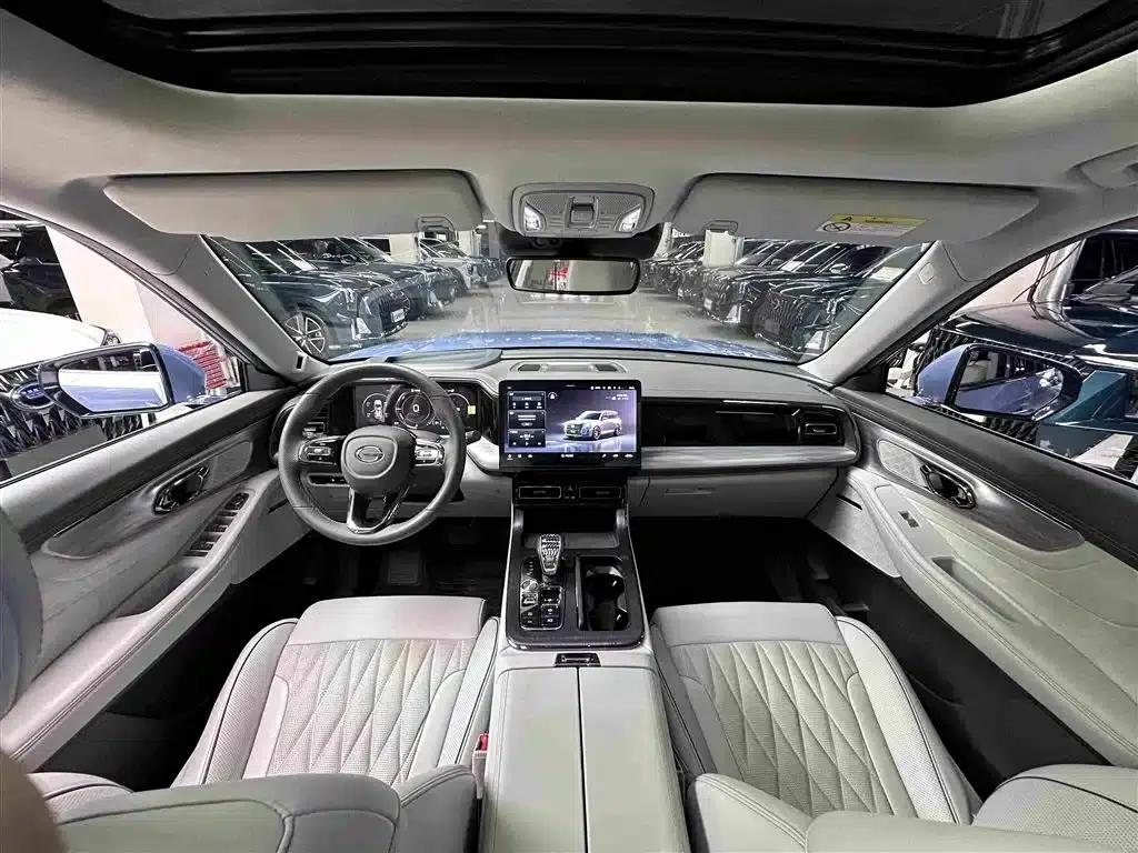 Trumpchi GS8 2022 Hybrid Series 2.0TM 2WD Premium Edition (Six Seats) — миниатюра 13