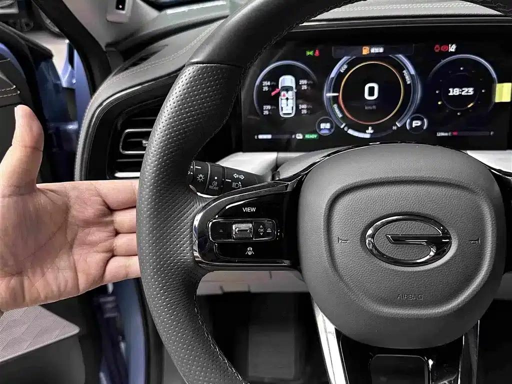 Trumpchi GS8 2022 Hybrid Series 2.0TM 2WD Premium Edition (Six Seats) — миниатюра 16