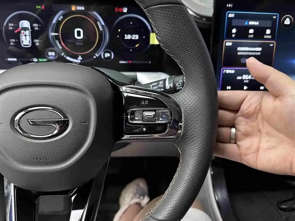 Trumpchi GS8 2022 Hybrid Series 2.0TM 2WD Premium Edition (Six Seats) — миниатюра 17
