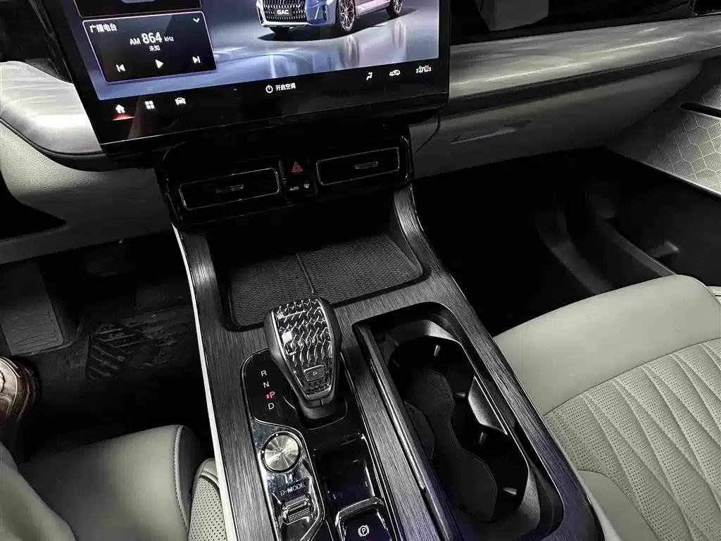 Trumpchi GS8 2022 Hybrid Series 2.0TM 2WD Premium Edition (Six Seats) — миниатюра 23
