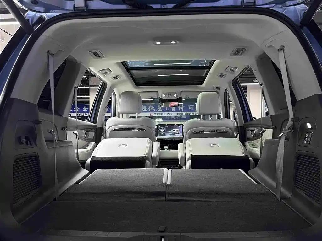 Trumpchi GS8 2022 Hybrid Series 2.0TM 2WD Premium Edition (Six Seats) — миниатюра 36