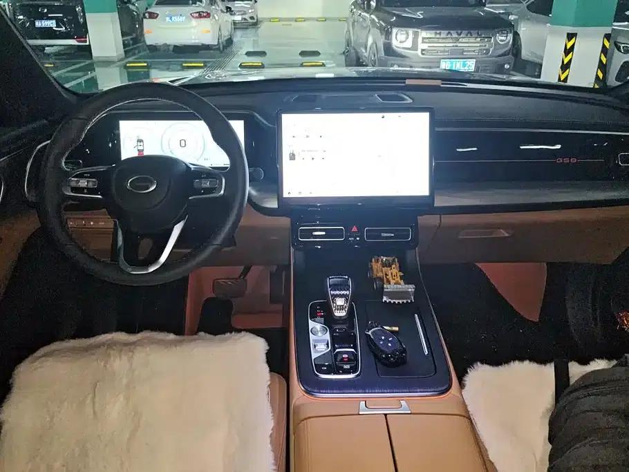 Trumpchi GS8 2025 Navigator Series 2.0TGDI 2WD Luxury 5-Seater — миниатюра 12