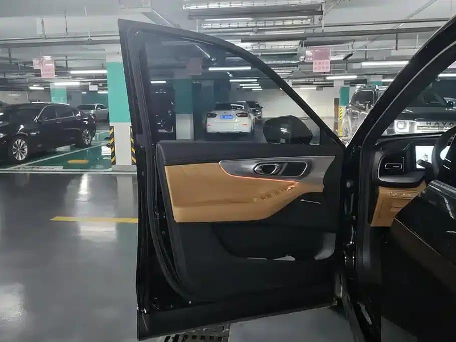 Trumpchi GS8 2025 Navigator Series 2.0TGDI 2WD Luxury 5-Seater — миниатюра 7