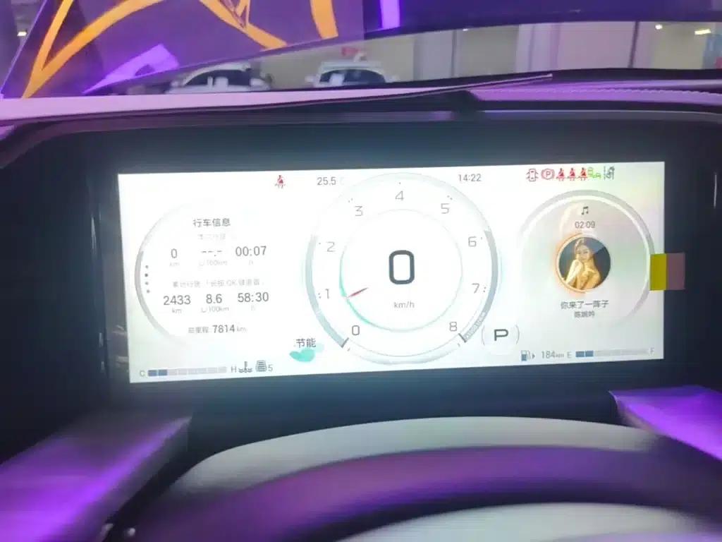 Trumpchi GS8 2025 Navigator Series 2.0TGDI 2WD Luxury 5-Seater — миниатюра 12