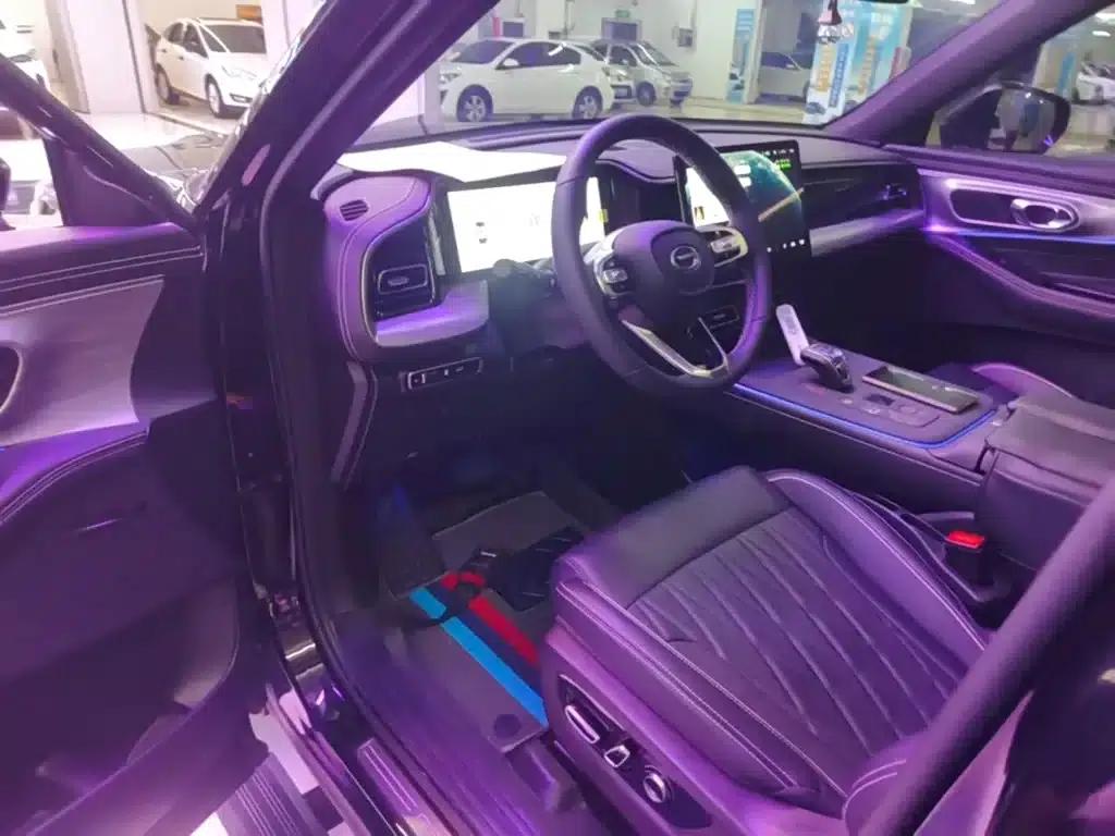 Trumpchi GS8 2025 Navigator Series 2.0TGDI 2WD Luxury 5-Seater — миниатюра 16