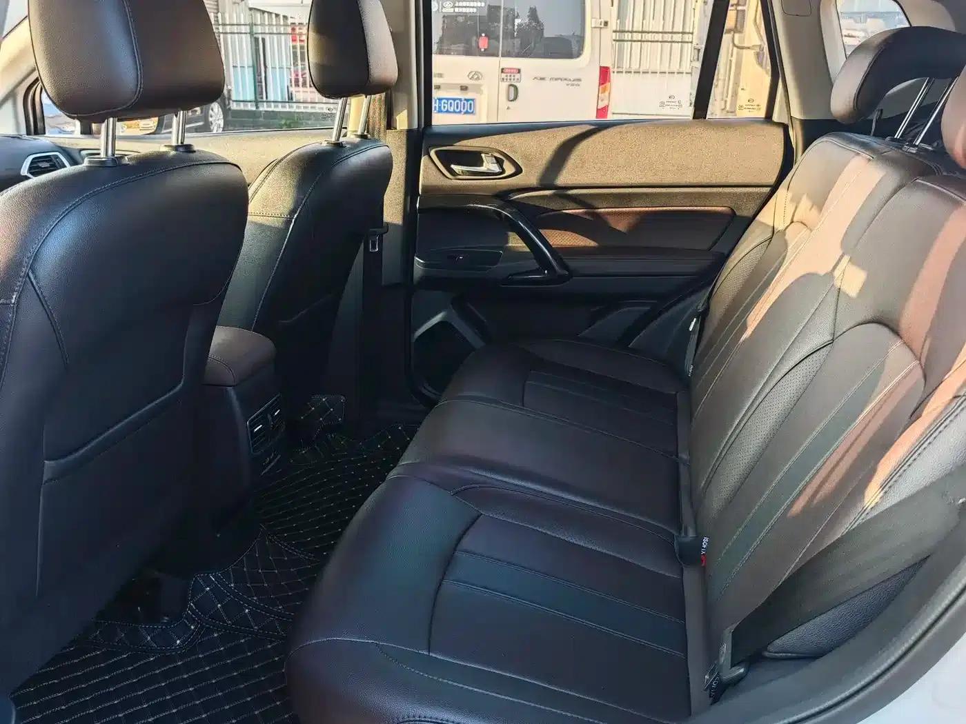 Trumpchi GS4 2018 200T G-DCT 2WD Elite Edition — миниатюра 12