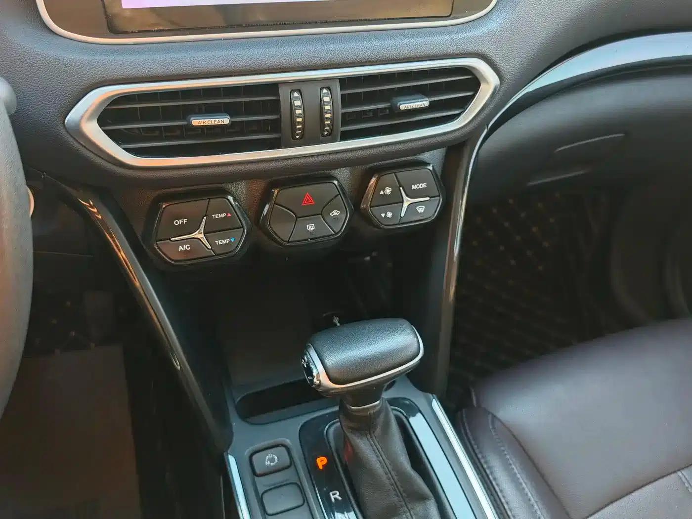 Trumpchi GS4 2018 200T G-DCT 2WD Elite Edition — миниатюра 7