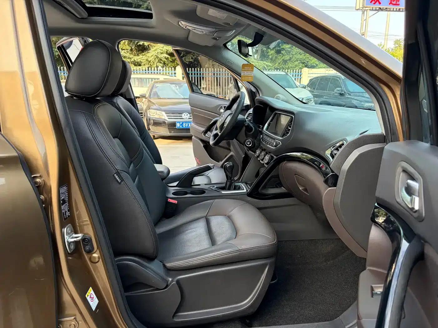 Trumpchi GS4 2015 200T Manual Deluxe Edition — миниатюра 6