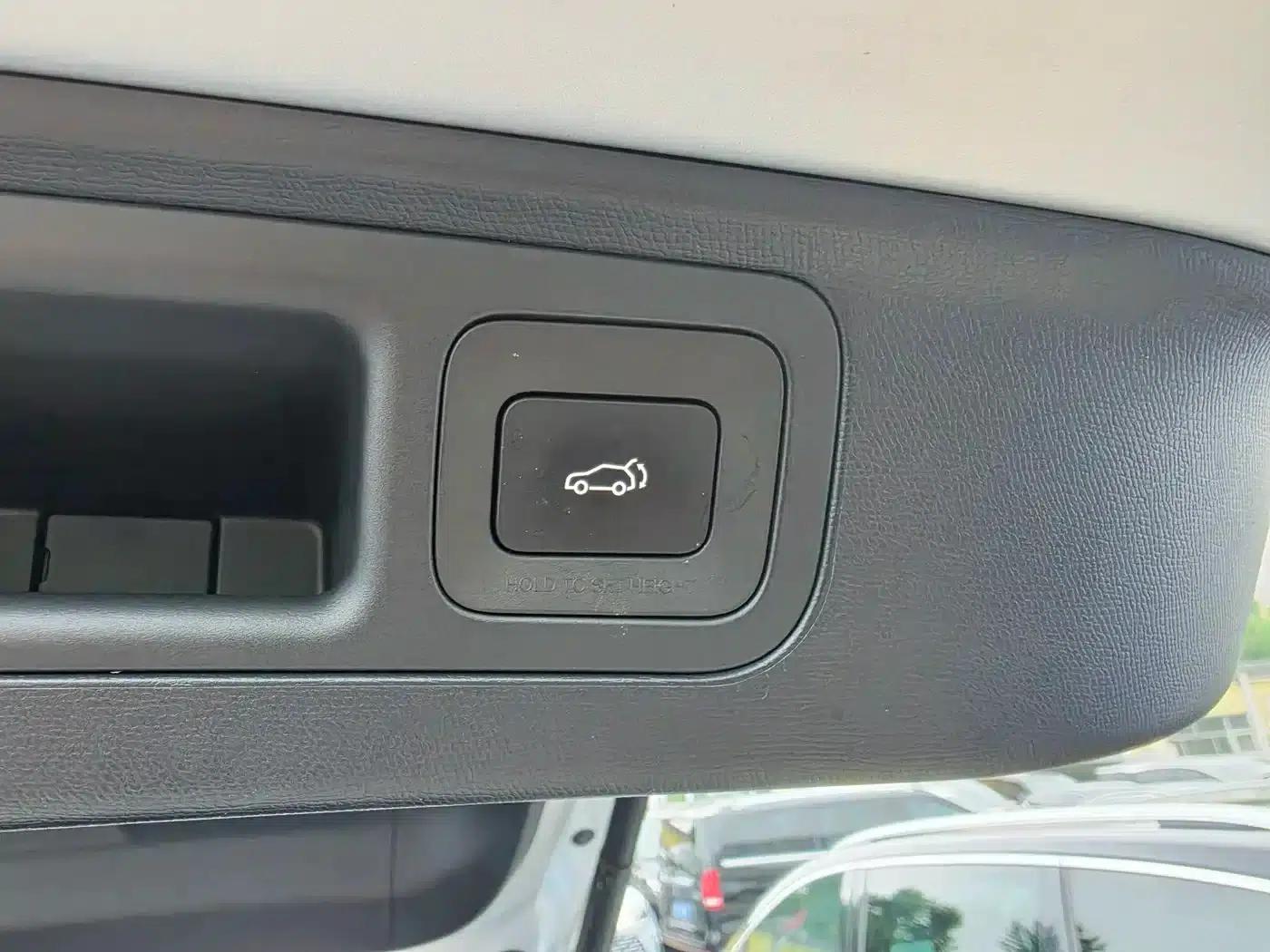 Trumpchi GS4 2024 MAX 1.5T Flagship Edition — миниатюра 10