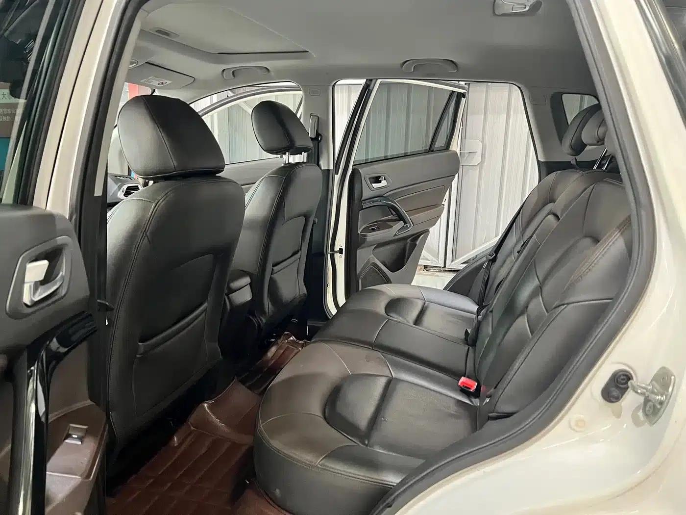 Trumpchi GS4 2015 200T G-DCT Luxury Edition — миниатюра 6