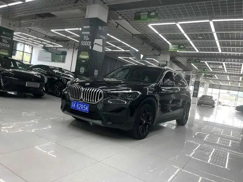 BMW X1 2021 Facelift sDrive20Li Fashion Edition — миниатюра 1