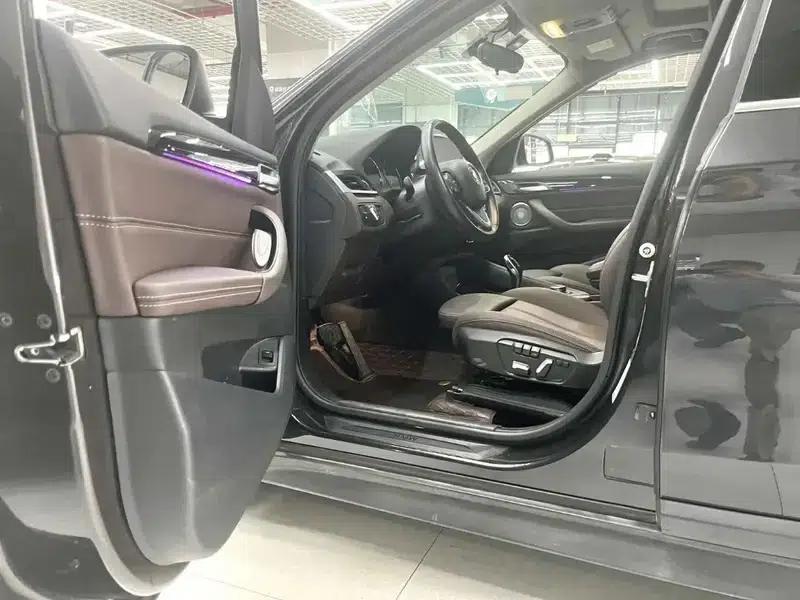 BMW X1 2021 Facelift sDrive20Li Fashion Edition — миниатюра 11