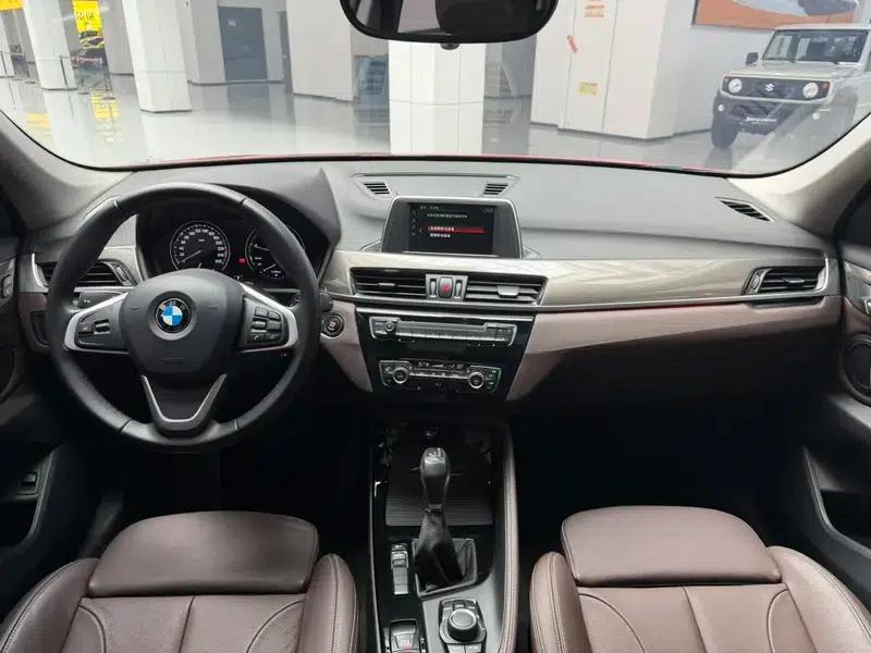 BMW X1 2018 sDrive18Li Fashion Edition — миниатюра 11