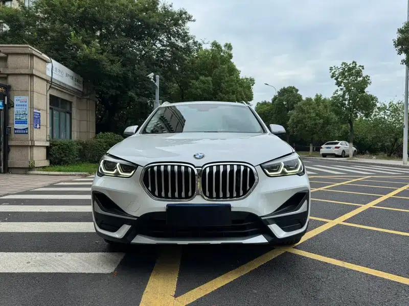 BMW X1 2021 Facelift xDrive25Li Premium — миниатюра 2