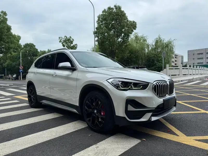 BMW X1 2021 Facelift xDrive25Li Premium — миниатюра 3