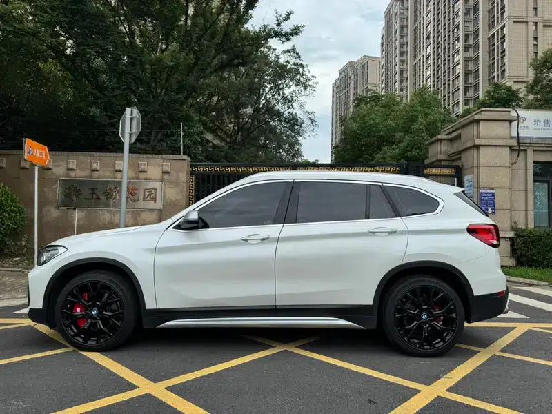 BMW X1 2021 Facelift xDrive25Li Premium — миниатюра 4