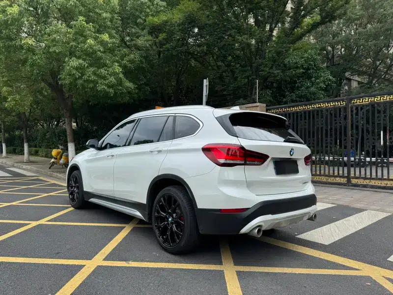 BMW X1 2021 Facelift xDrive25Li Premium — миниатюра 5