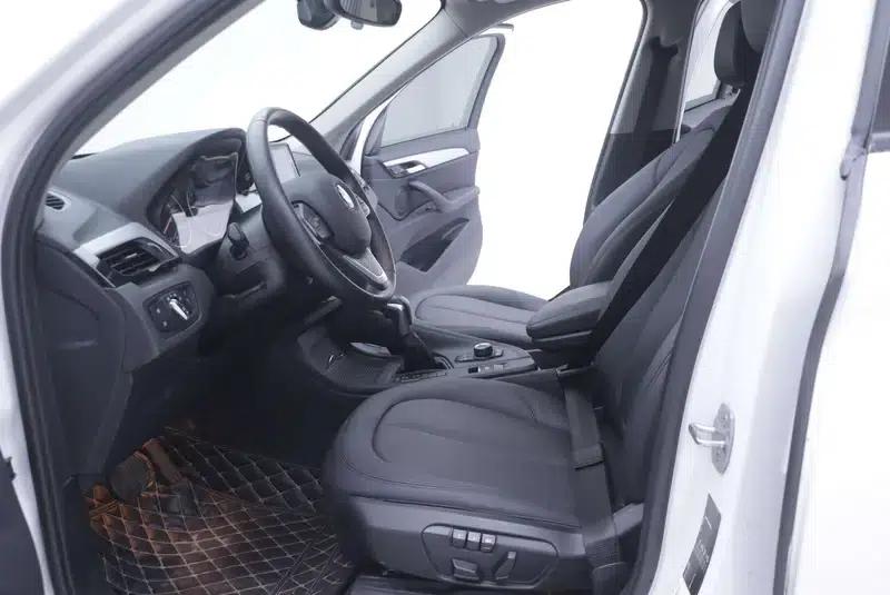 BMW X1 2016 sDrive18Li Premium — миниатюра 16