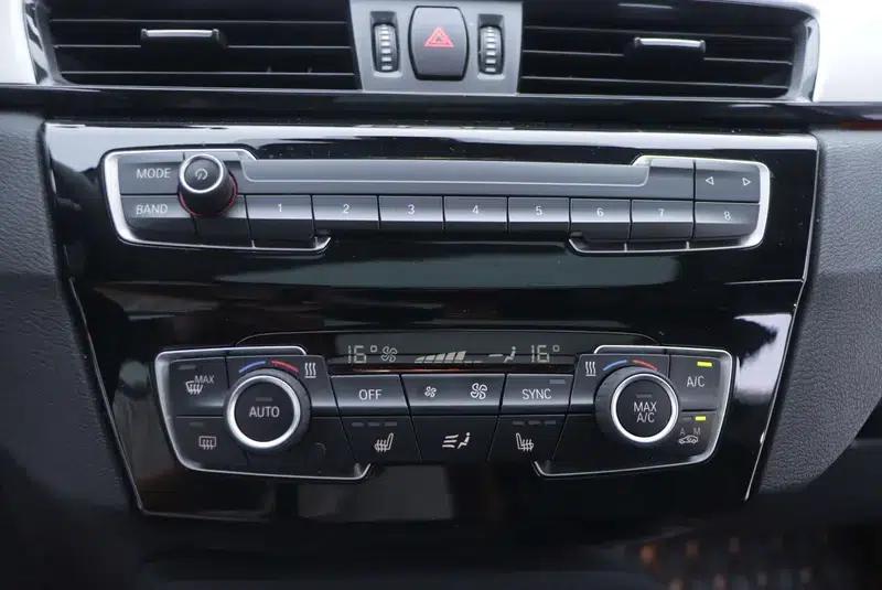 BMW X1 2016 sDrive18Li Premium — миниатюра 9