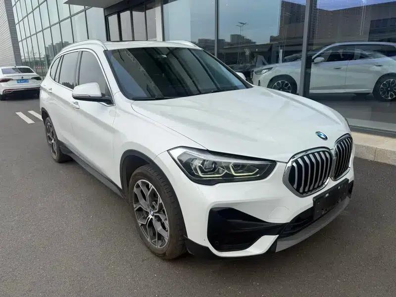 BMW X1 2022 sDrive25Li Leading Edition — миниатюра 3