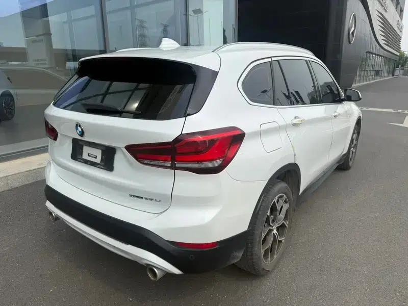 BMW X1 2022 sDrive25Li Leading Edition — миниатюра 6