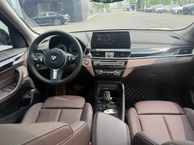 BMW X1 2022 sDrive25Li Leading Edition — миниатюра 8