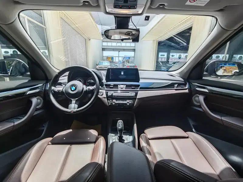 BMW X1 2021 sDrive25Li Leading Edition — миниатюра 8