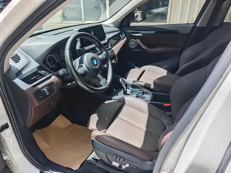 BMW X1 2021 sDrive25Li Leading Edition — миниатюра 10