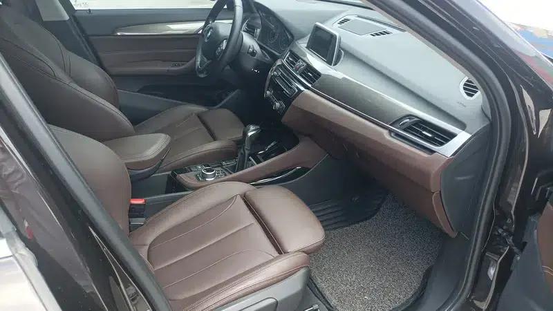 BMW X1 2018 xDrive20Li Premium — миниатюра 6