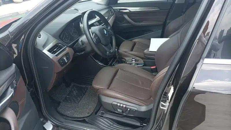 BMW X1 2018 xDrive20Li Premium — миниатюра 9