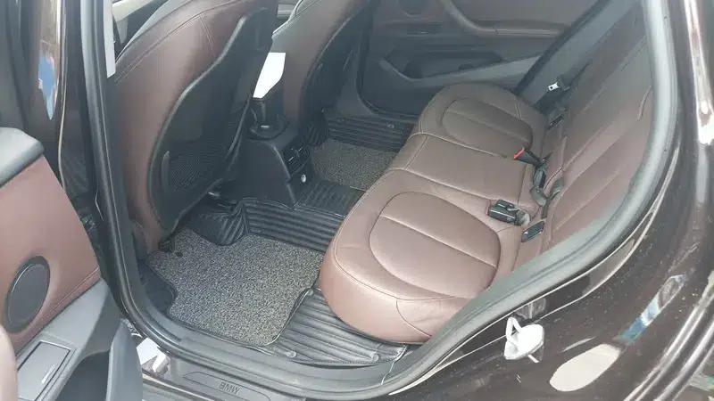 BMW X1 2018 xDrive20Li Premium — миниатюра 10