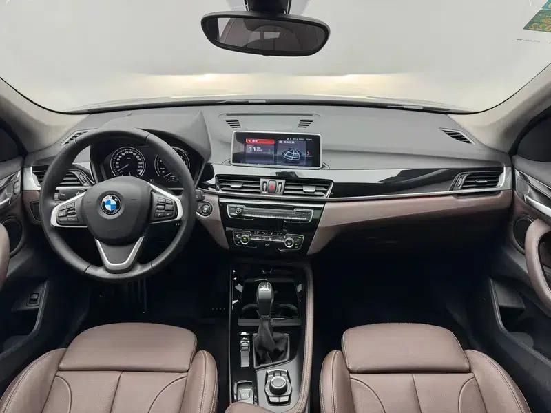 BMW X1 2018 sDrive18Li Premium — миниатюра 14