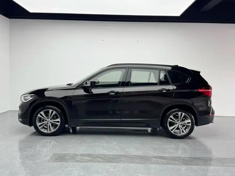 BMW X1 2018 sDrive18Li Premium — миниатюра 4