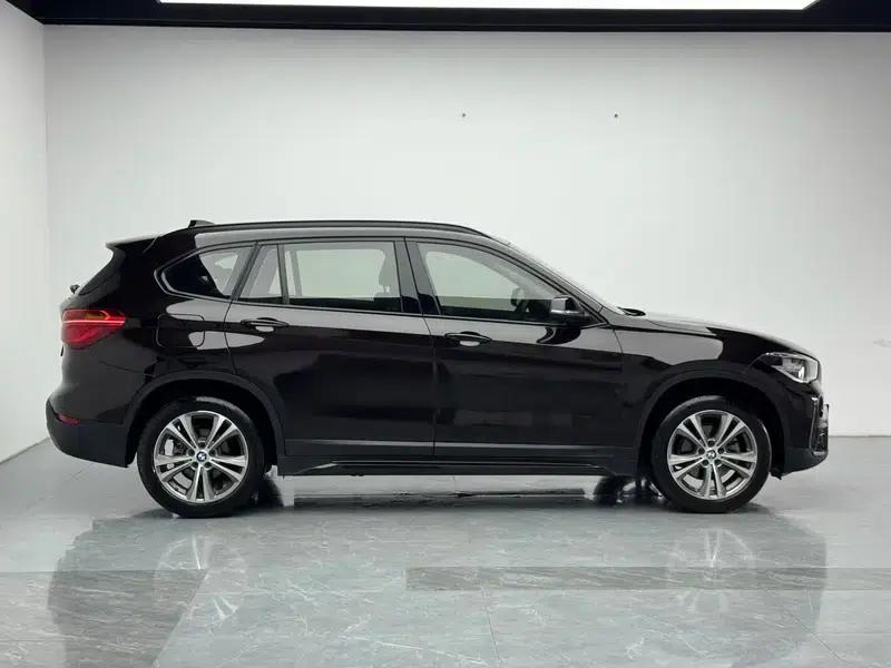BMW X1 2018 sDrive18Li Premium — миниатюра 8