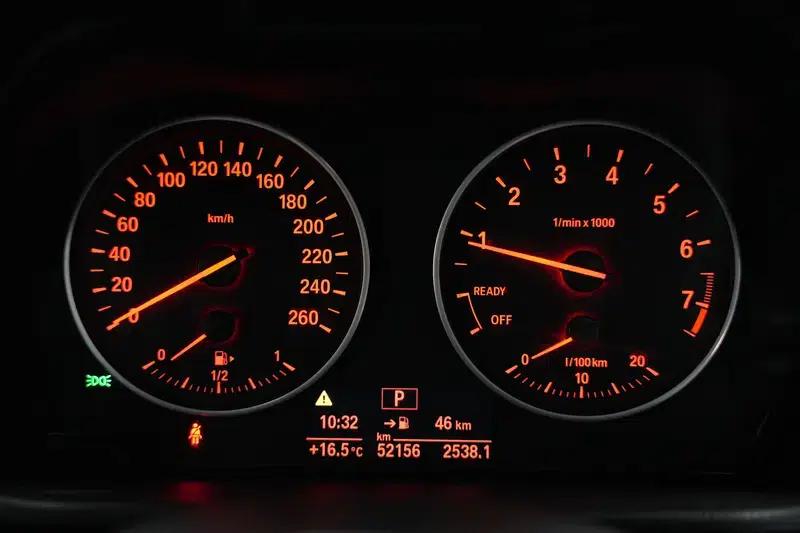 BMW X1 2016 sDrive18Li Premium — миниатюра 12