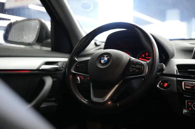 BMW X1 2016 sDrive18Li Premium — миниатюра 13