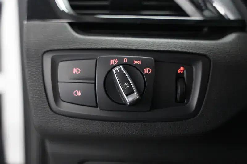 BMW X1 2016 sDrive18Li Premium — миниатюра 15