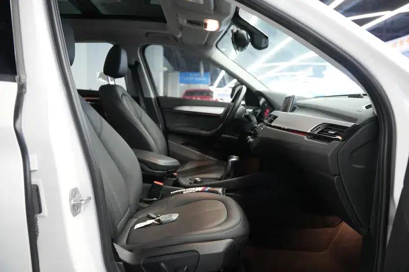 BMW X1 2016 sDrive18Li Premium — миниатюра 21