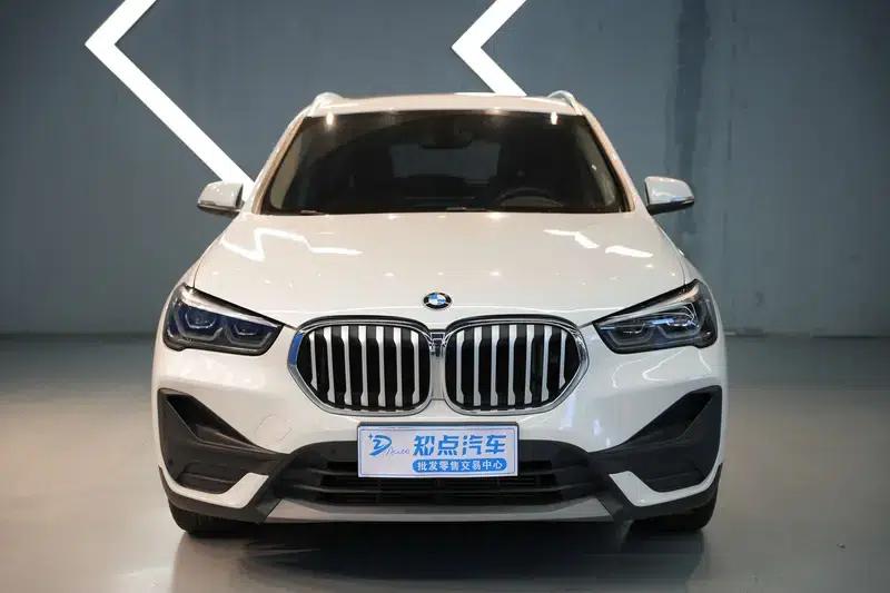 BMW X1 2022 sDrive25Li Leading Edition — миниатюра 2