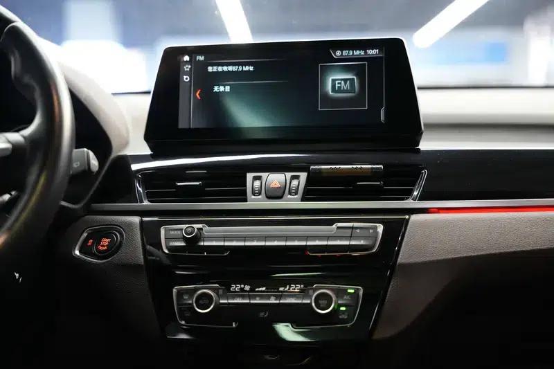 BMW X1 2022 sDrive25Li Leading Edition — миниатюра 11