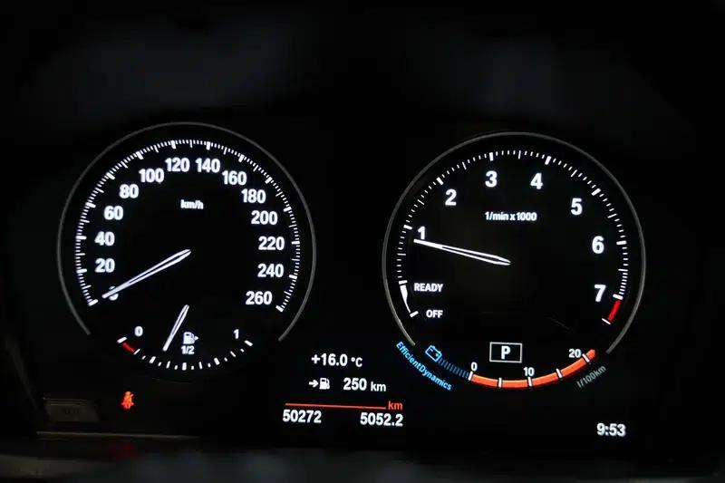 BMW X1 2022 sDrive25Li Leading Edition — миниатюра 12
