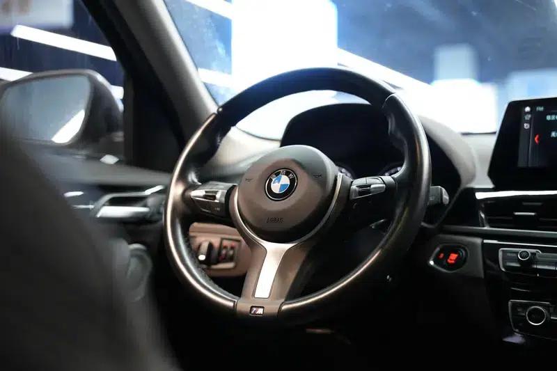 BMW X1 2022 sDrive25Li Leading Edition — миниатюра 13