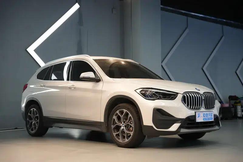 BMW X1 2022 sDrive25Li Leading Edition — миниатюра 3