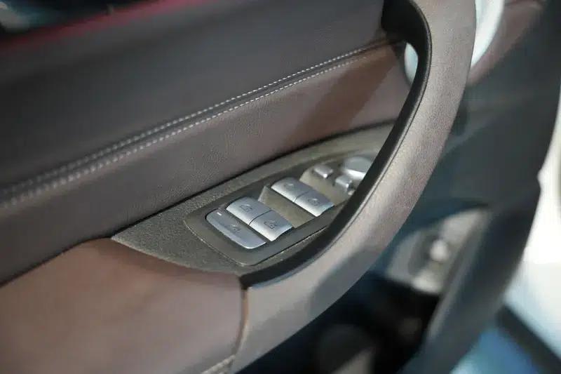 BMW X1 2022 sDrive25Li Leading Edition — миниатюра 22