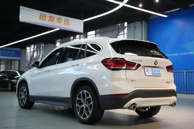BMW X1 2022 sDrive25Li Leading Edition — миниатюра 4