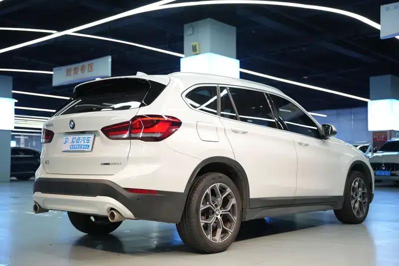 BMW X1 2022 sDrive25Li Leading Edition — миниатюра 6