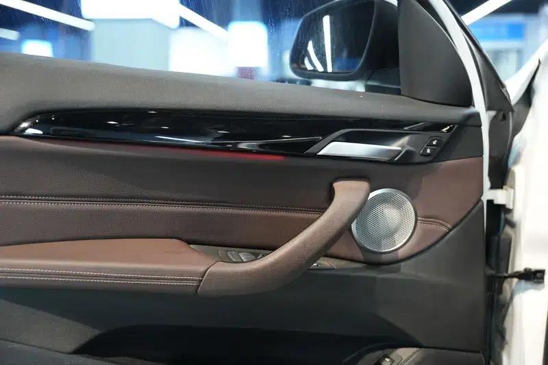 BMW X1 2022 sDrive25Li Leading Edition — миниатюра 7